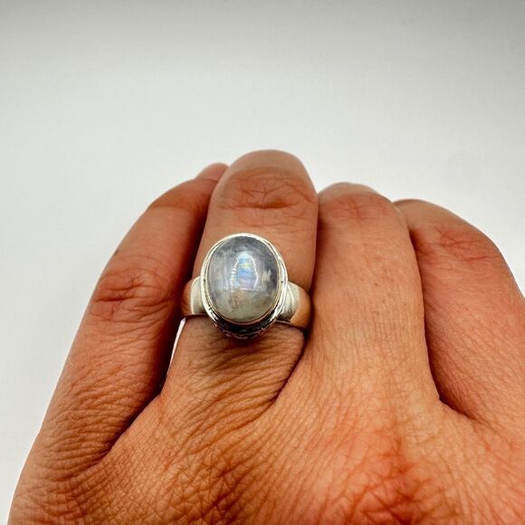 NWT 9x11mm Moonstone Cabochon in Bali Sterling silver ring! - Picture 6 of 11